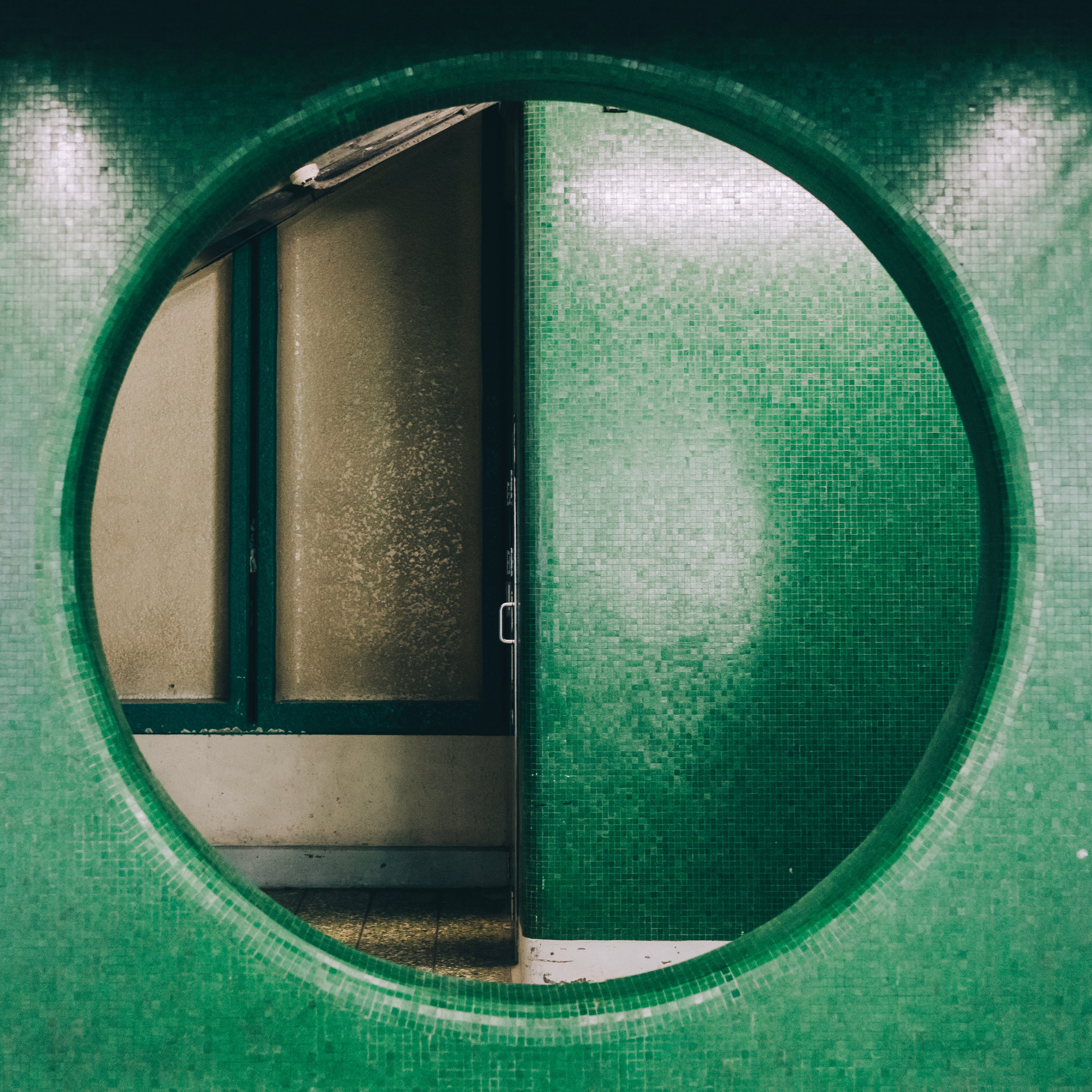 Arsenale 香港 Green - Limited Edition by Horoverse - Image 4